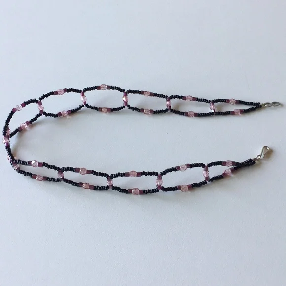 Beaded Choker Necklace - like new - Picture 3 of 4